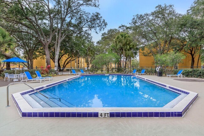 Foto del edificio - 3 Bedroom 3 Baths Condominium