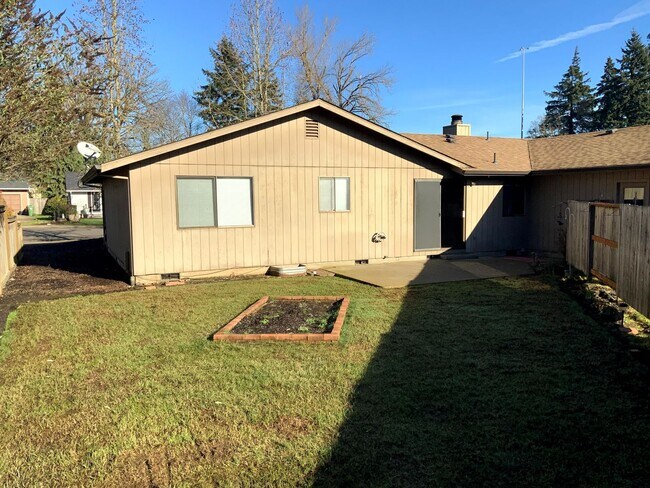 Building Photo - Ironwood Street Duplex