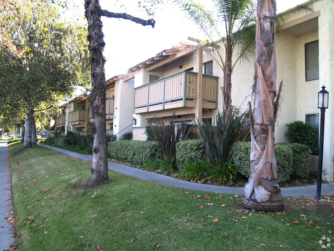 Stone Creek Apartments Apartments in Anaheim, CA