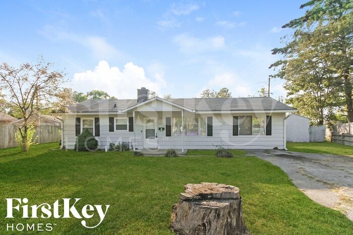 Primary Photo - 208 Crestwood Dr