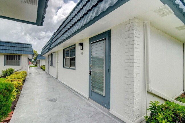 Foto del edificio - 43 Waterford Way