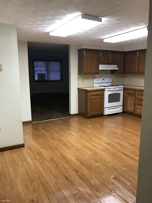 1023 S Market St, Nanticoke, PA 18634 Condo for Rent in Nanticoke, PA