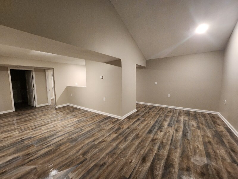 Primary Photo - 4140 E 60 Terrace