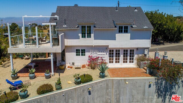 Building Photo - 3145 Coldwater Canyon Ave
