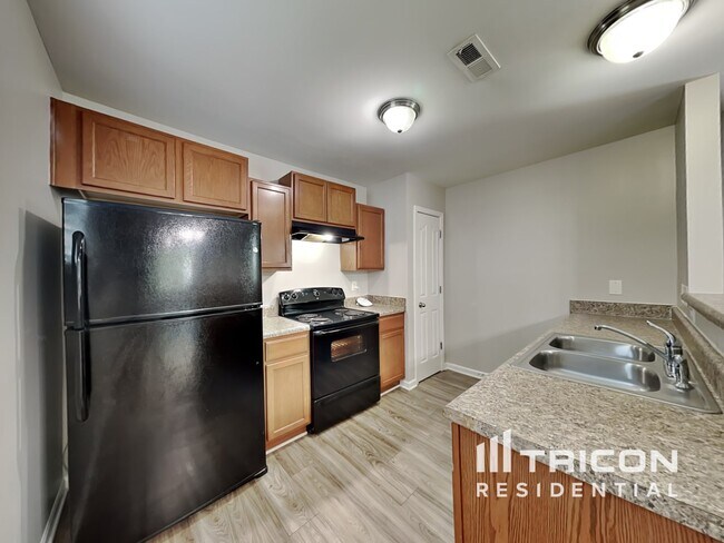 Foto del edificio - 5006 Magnasco Lane Charlotte NC