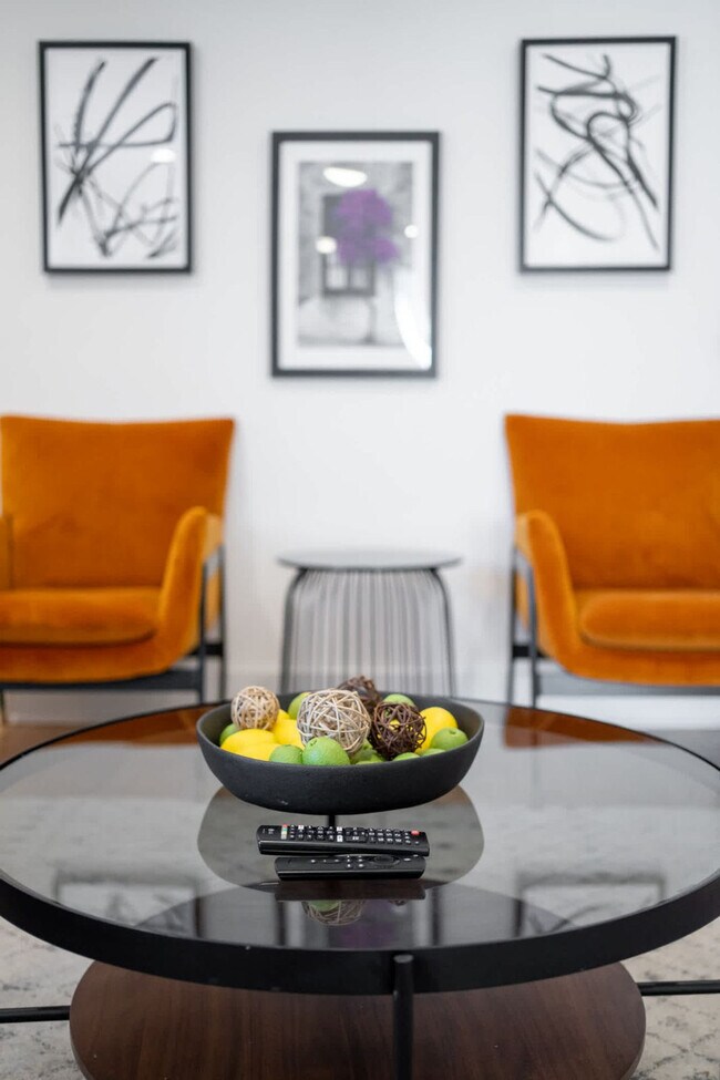 Foto del edificio - 1136 Crescent Ave NE