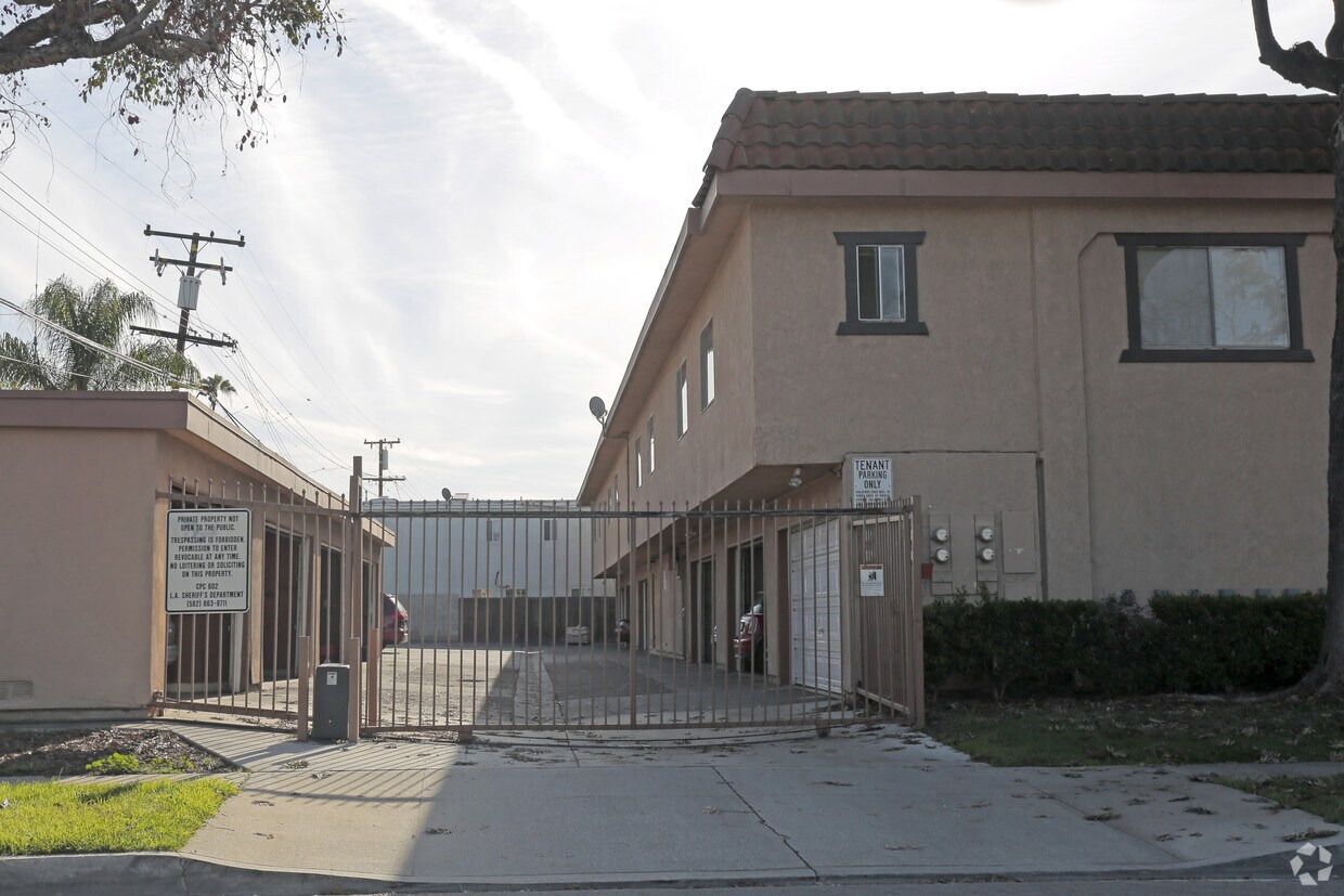 Foto del edificio - 14509 Rosecrans Ave