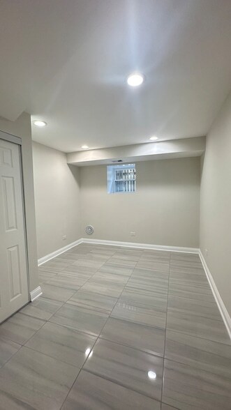 Foto del edificio - 5226 N Bernard St