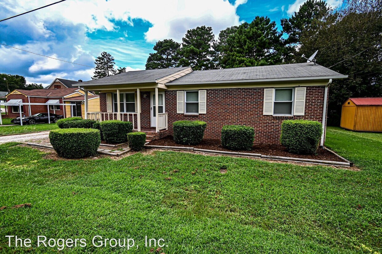 Foto principal - 3 br, 1 bath House - 827 Taylor Street