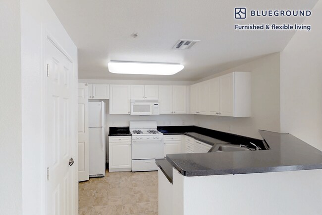 Foto del edificio - 3200 Rubino Dr