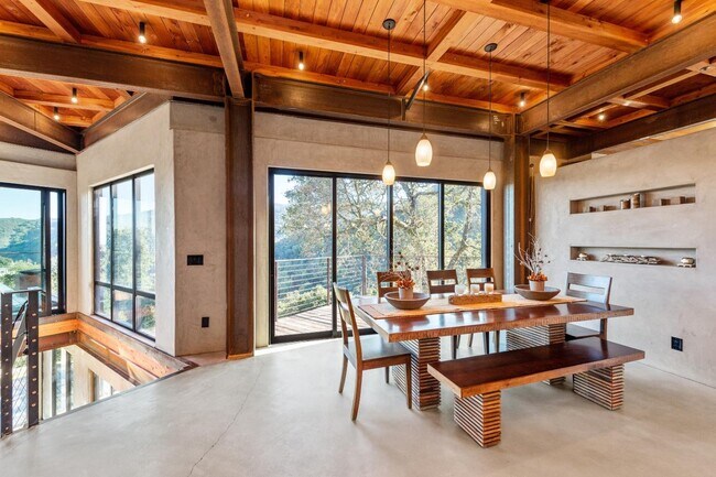 Foto del edificio - 27753 Sherlock Rd