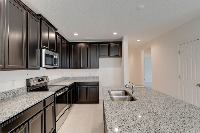 Foto del edificio - 829 Avenal Ln