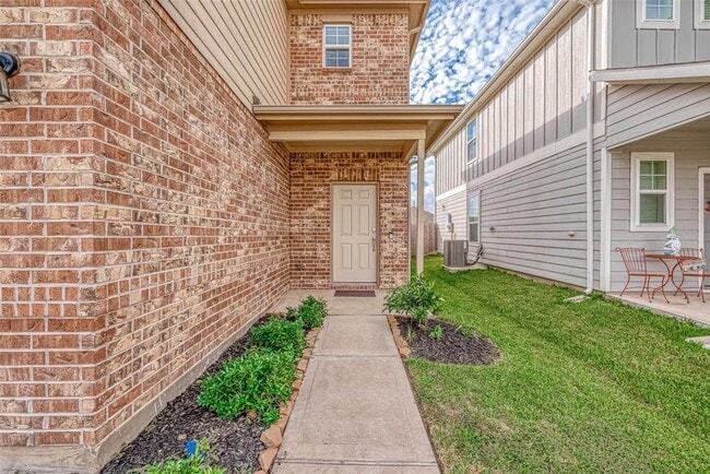Building Photo - 25635 Royal Catchfly Rd