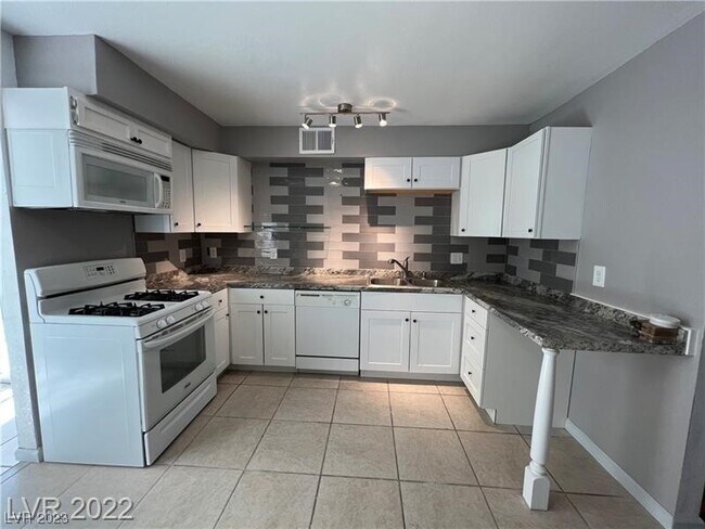Foto del edificio - 3911 Torsby Pl