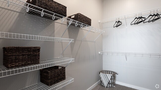 2BR,2BA,-The New Hampshire - Constitution