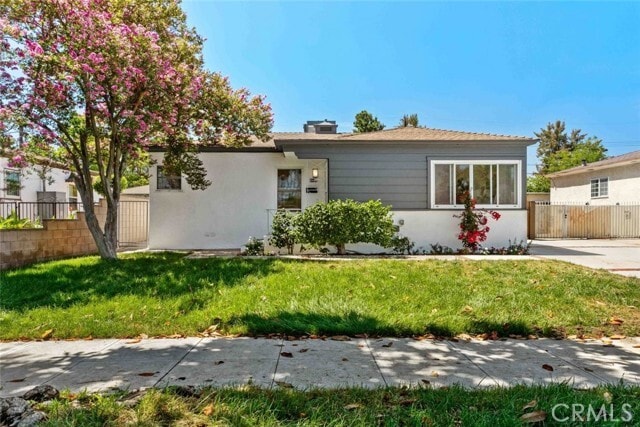 Primary Photo - 2105 N Pass Ave