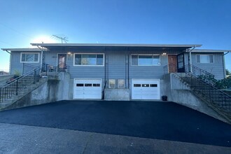 Building Photo - 3409 NE 59th St