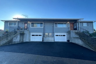 Building Photo - 3409 NE 59th St