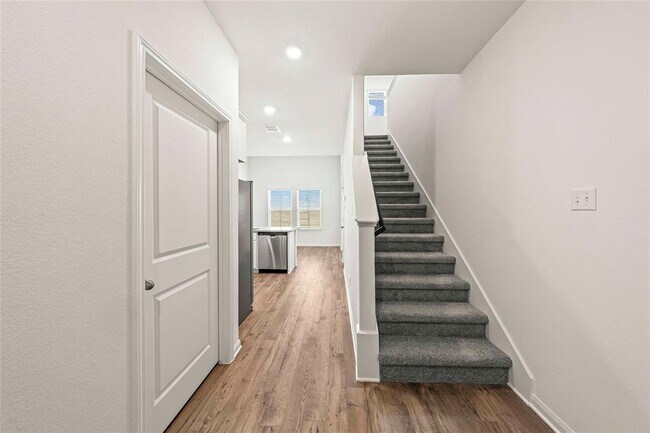 Building Photo - 116 Desert Hare Dr