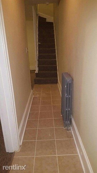 Foto del edificio - 4 br, 1.5 bath House - 705 West Race Street