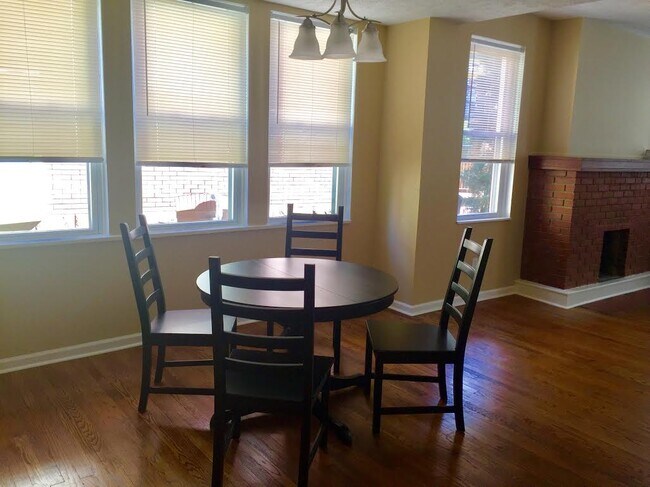 comedor - 5721 Northumberland St