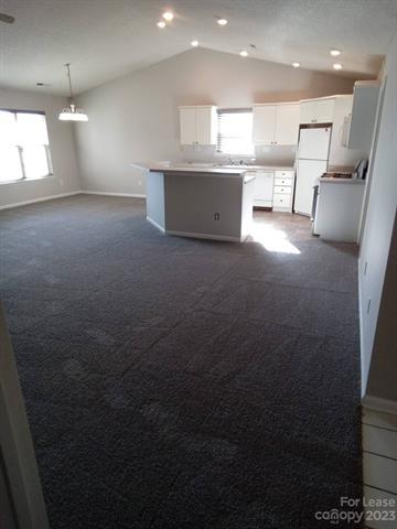 Building Photo - 3200 New Hampshire Dr