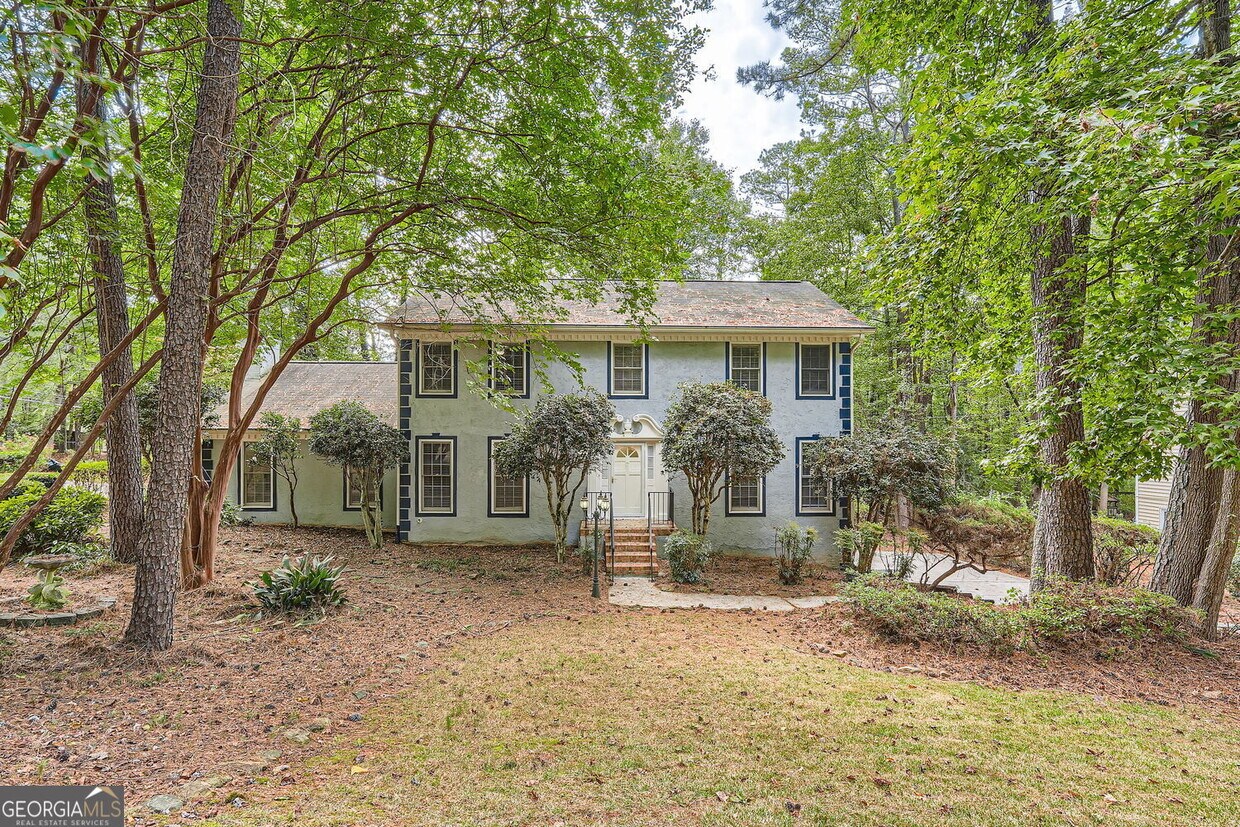 Primary Photo - 1355 Maple Ridge Dr