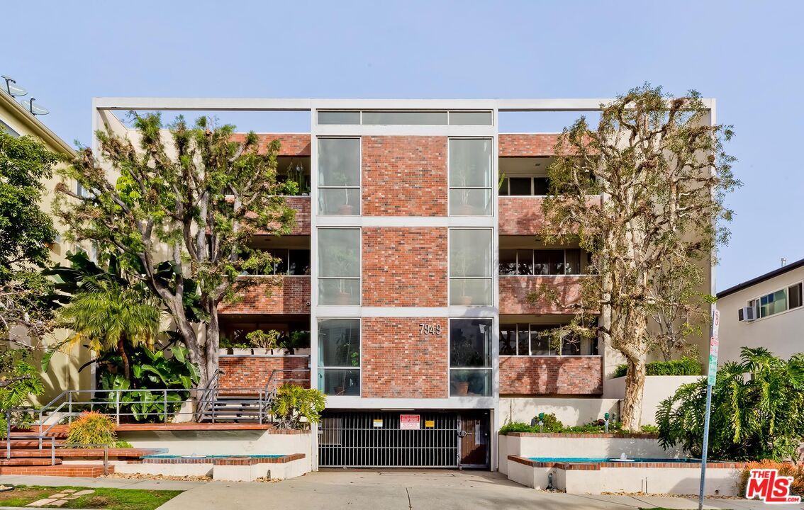 7949 Selma Ave Unit 2, Los Angeles, CA 90046 Condo for Rent in Los