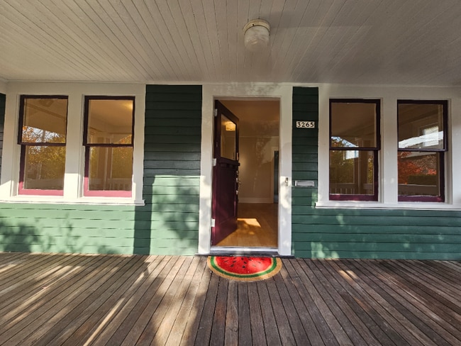 Foto del edificio - 3265 NE Alberta St