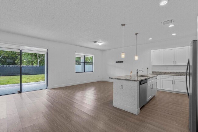 Foto del edificio - 21465 SW 125th Psge