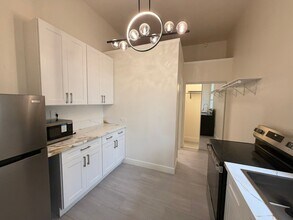 Building Photo - 444 G St