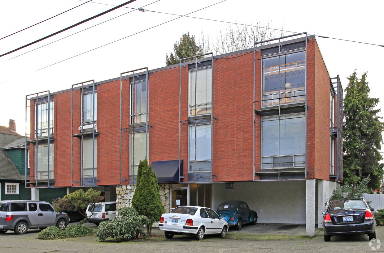 Primary Photo - Casa Verde Apartments