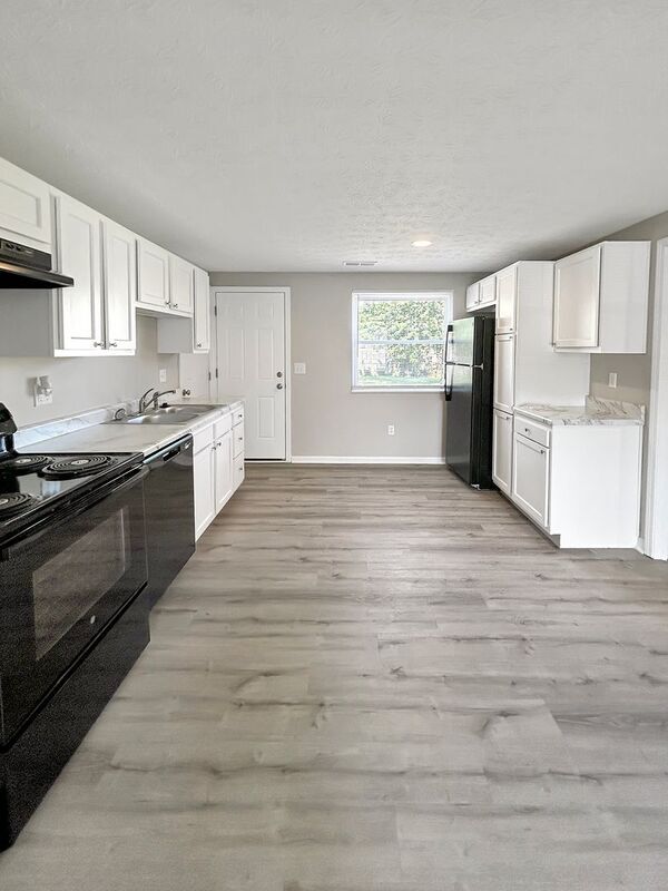 Foto del edificio - 1591 Red Leaf Ln