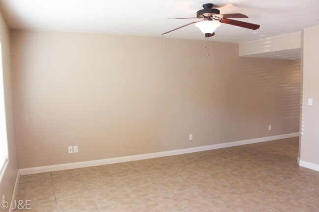 Building Photo - 370 W 1425 N