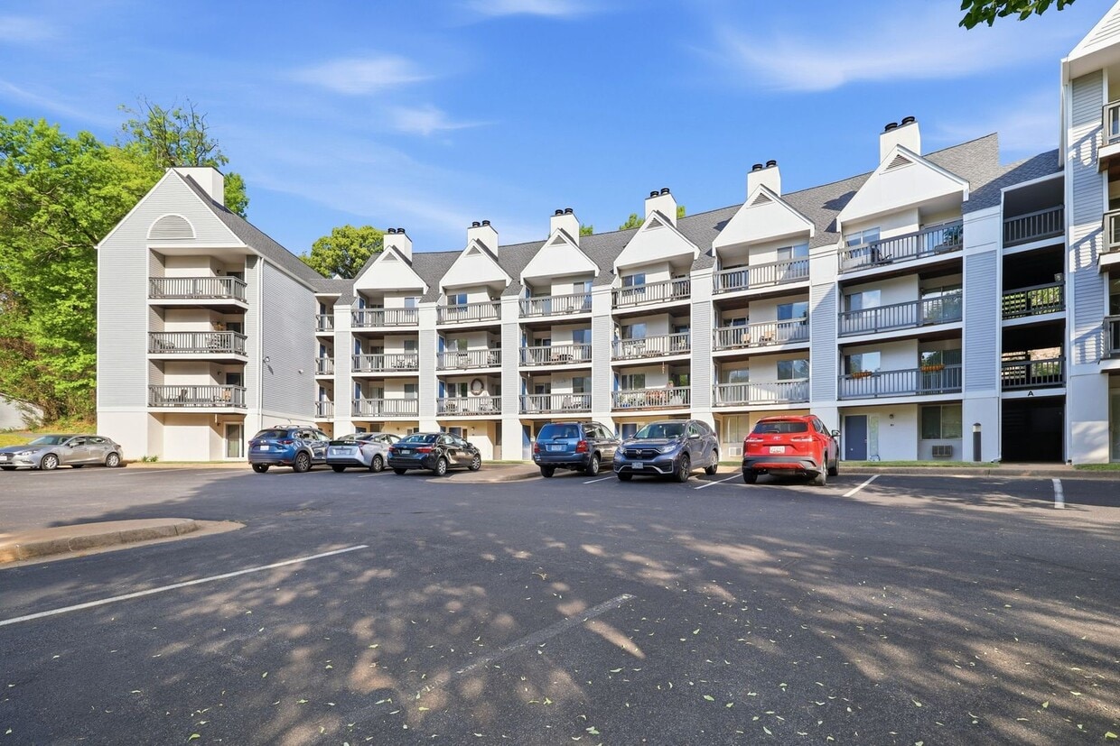 Photo - Welcome to 1243 Cedars Ct, Unit B-06