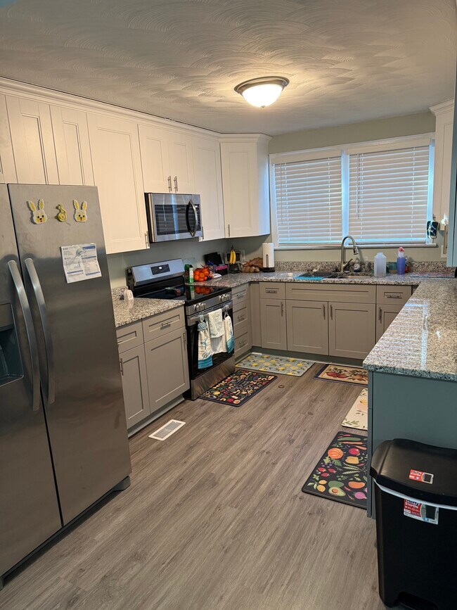 Foto del edificio - 1003 Douglas Ave