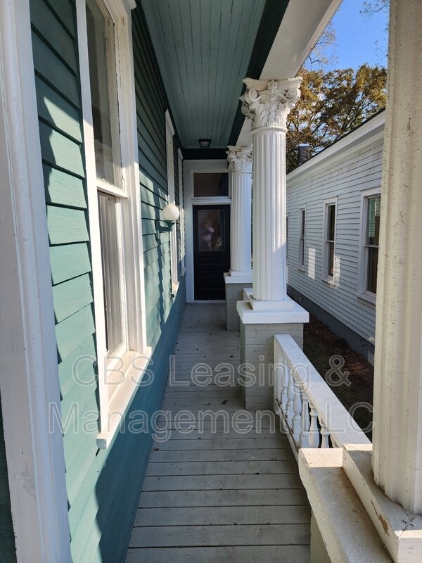 Foto del edificio - 2908 10th Ave