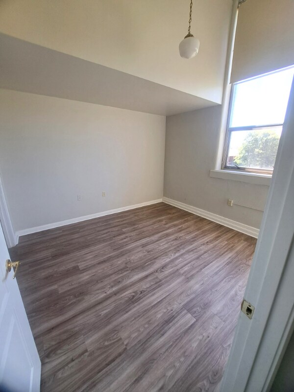 Foto del edificio - 316 W Walnut St