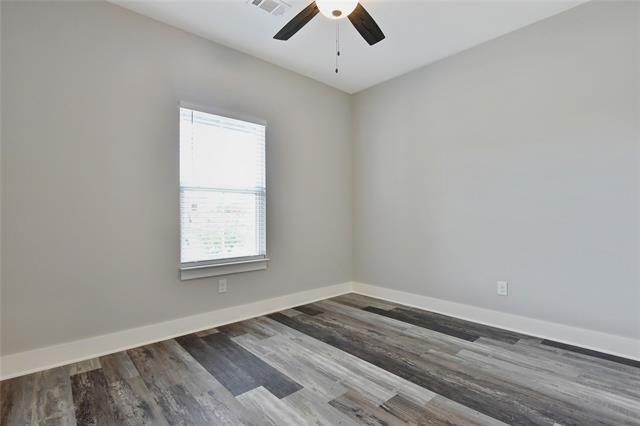 Foto del edificio - 4906 Dry Creek Rd
