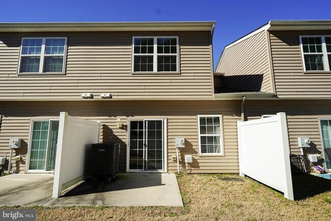 Foto del edificio - 403 Parkview Ct