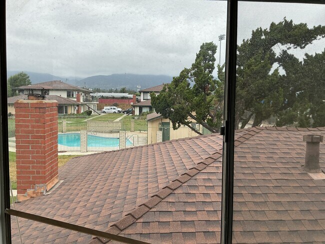 Foto del edificio - 8795 Lomita Dr