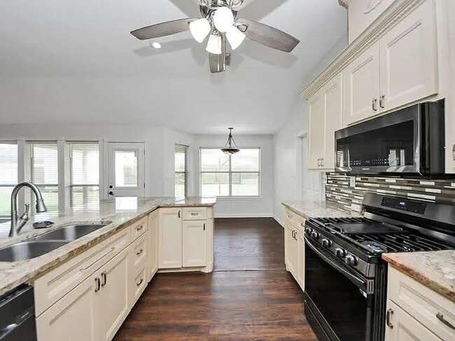 Foto del edificio - 204 Audubon Woods Ct