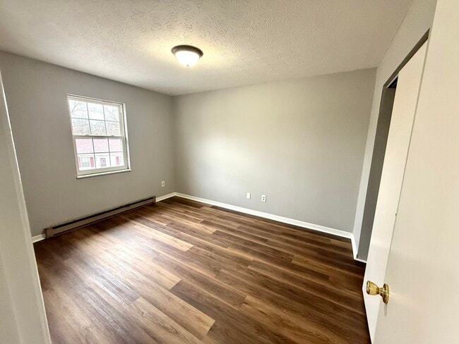 Building Photo - 1155 KY-3057