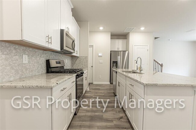 Foto del edificio - 377 Timberland Ave