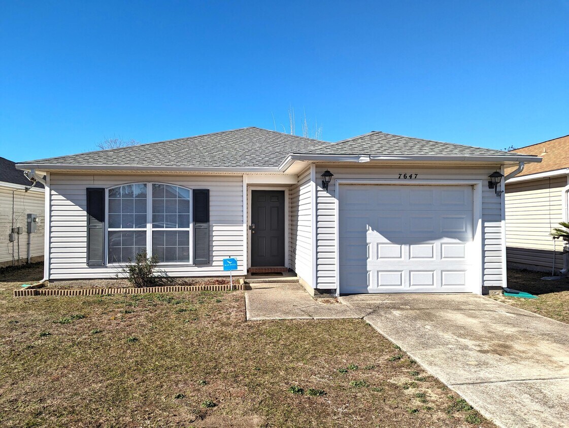 Primary Photo - 7647 Chablis Cir
