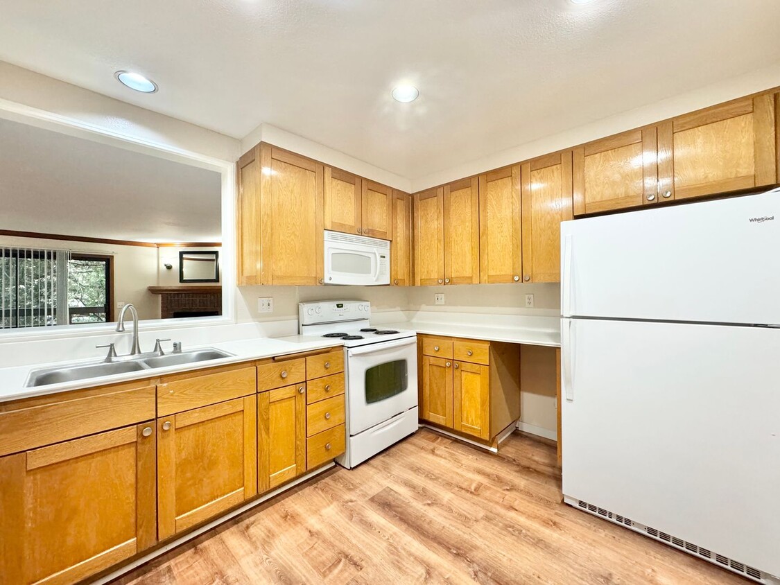 Foto principal - Beautiful 2Bd/2Ba Condo located in UTC!