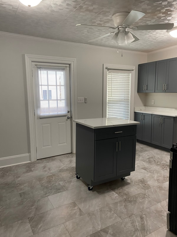 Foto del edificio - 8 Harrison Ave