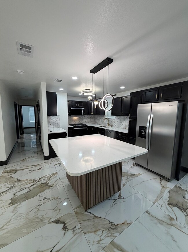 Foto del edificio - 4209 Redbud Ave