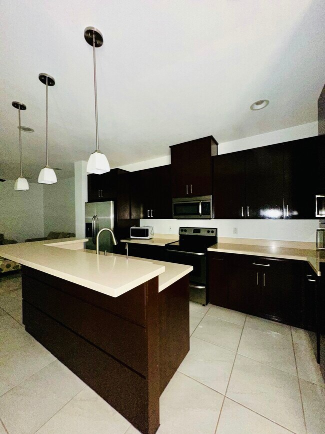 Foto del edificio - 1433 Ozark Ave