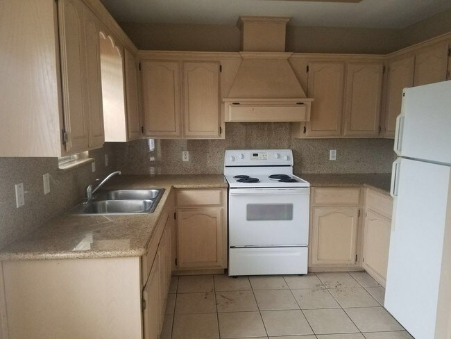 Foto del edificio - 3B/2B APARTMENT FOR RENT NEAR UTRGV